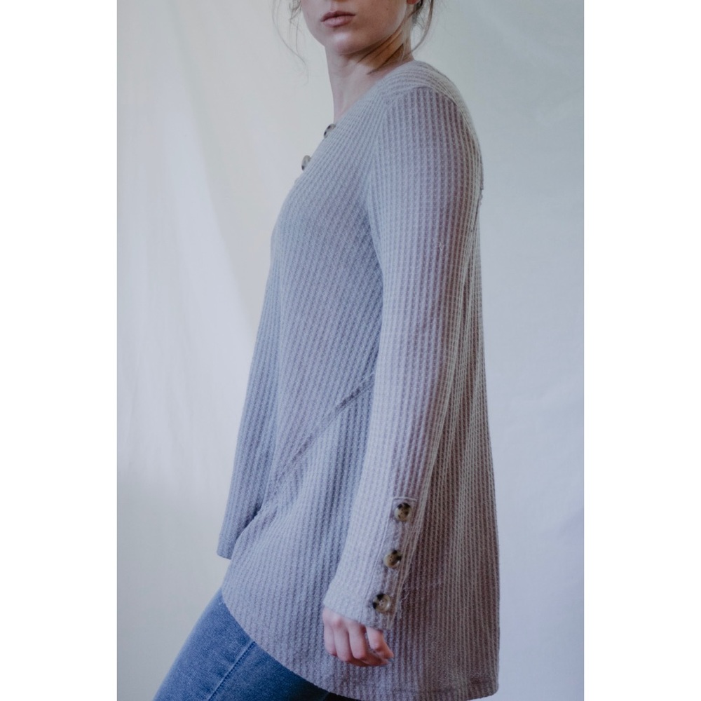 Taupe waffle top - size small